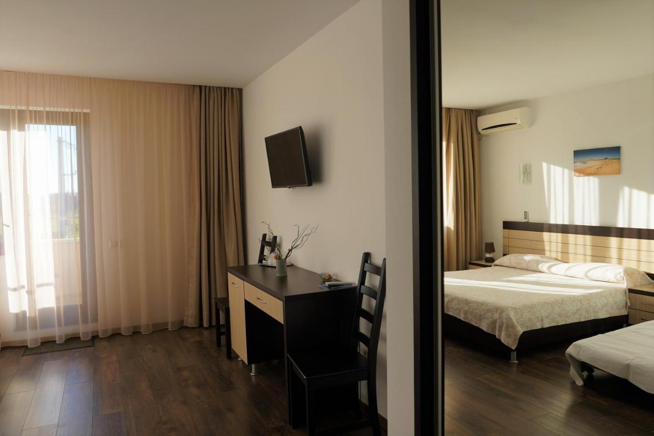 Hotel Indeep Club à Cumpăna Extérieur photo